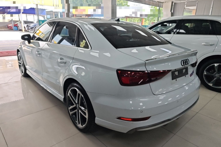 Audi A3 2019 car image #5