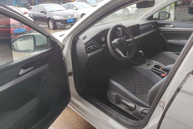 Volkswagen Lavida 2023 car image #16