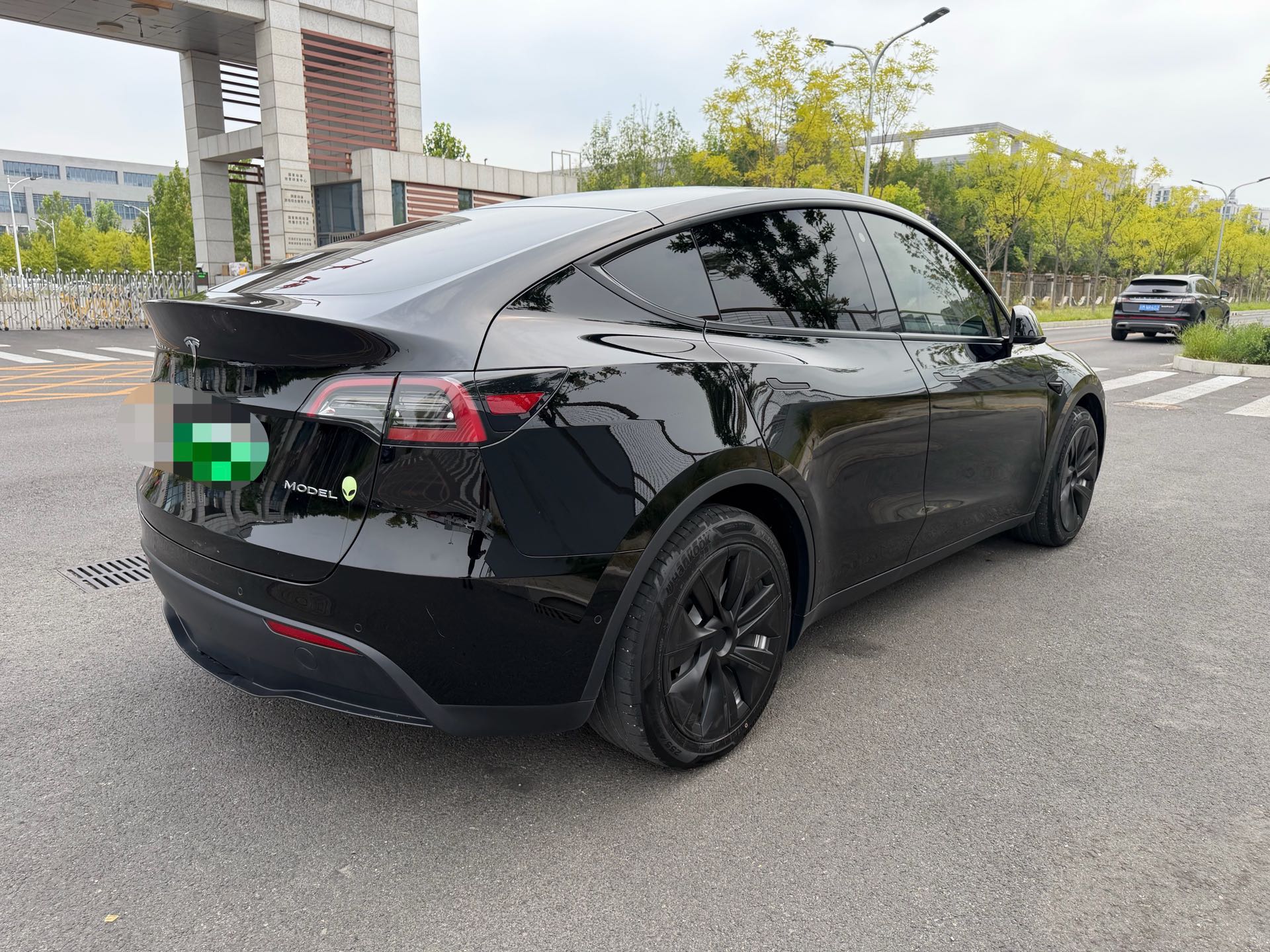 Tesla Model Y 2022 #7 Tesla Model Y 2022 car image #7