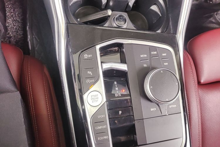 BMW 3 Series 2023 #18 BMW 3 Series 2023 car image #18