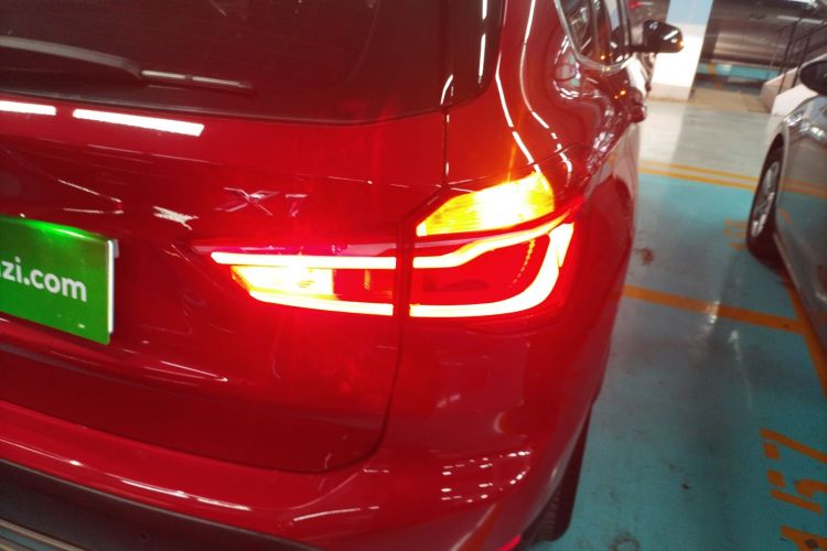 BMW X1 2018 imagen de coche #8