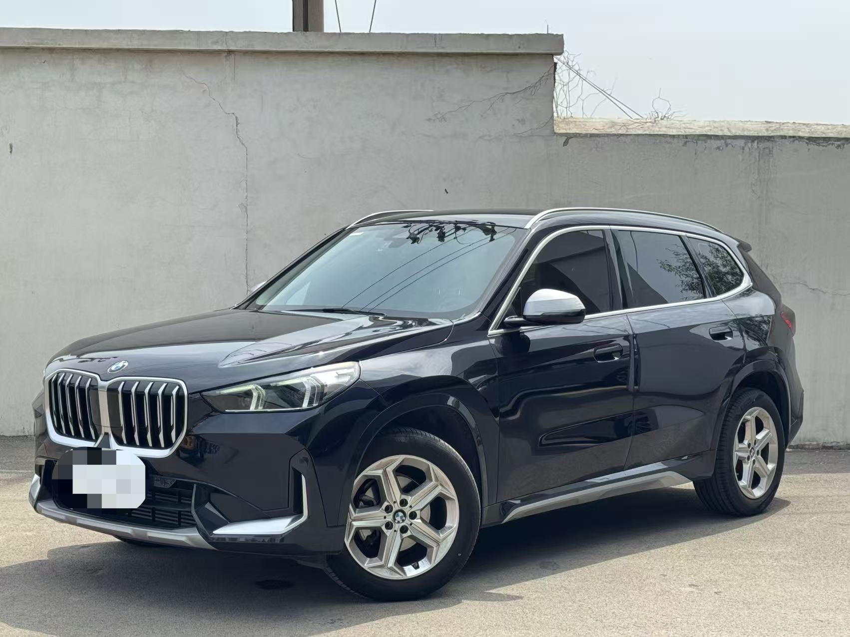 BMW X1 2023 car image 