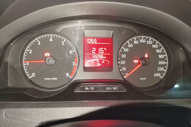 Volkswagen Santana 2015 car image #14