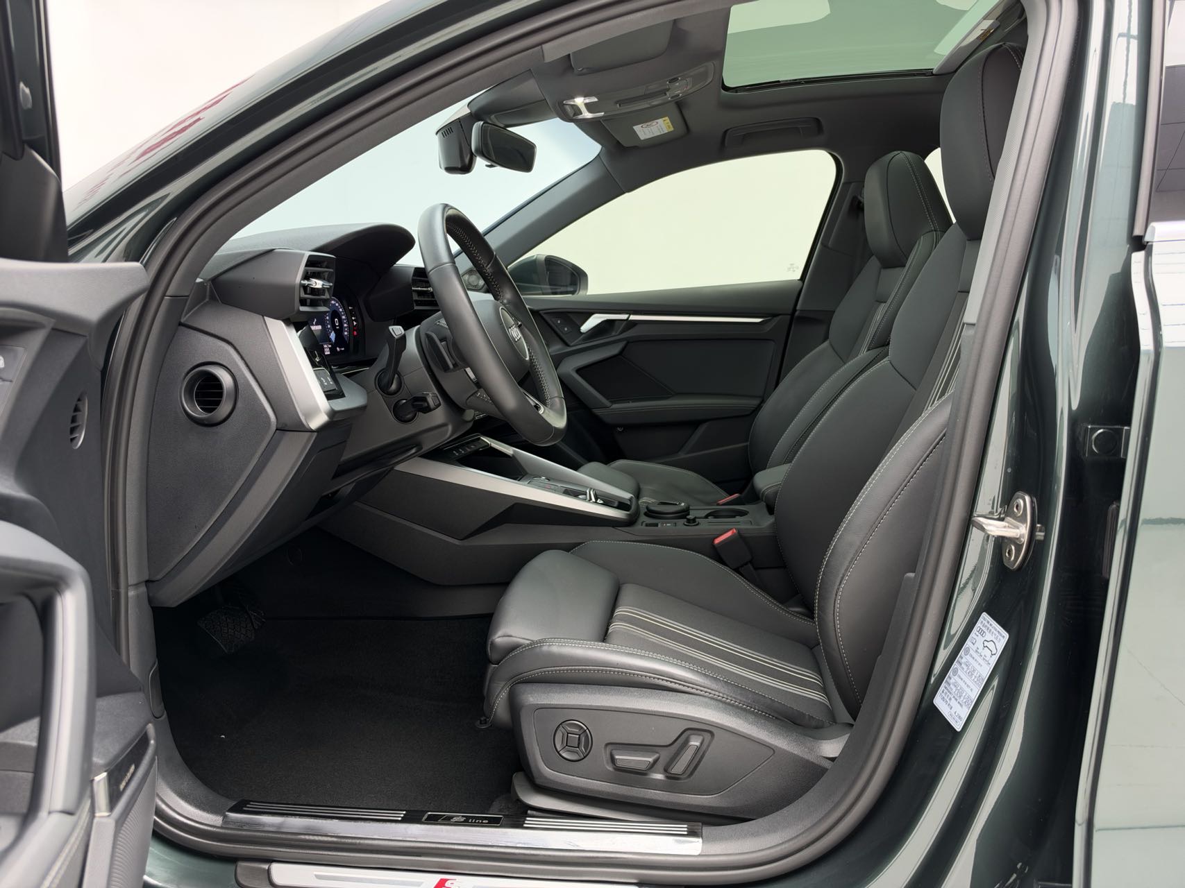 2022 immagine di auto #7