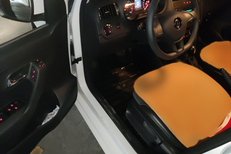 Volkswagen Polo 2016 #13 Volkswagen Polo 2016 car image #13