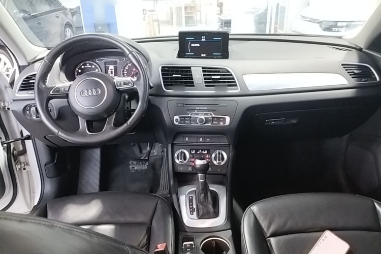Audi Q3 2015 #10 Audi Q3 2015 car image #10