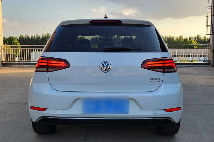 Volkswagen Golf 2020 #6 Volkswagen Golf 2020 car image #6