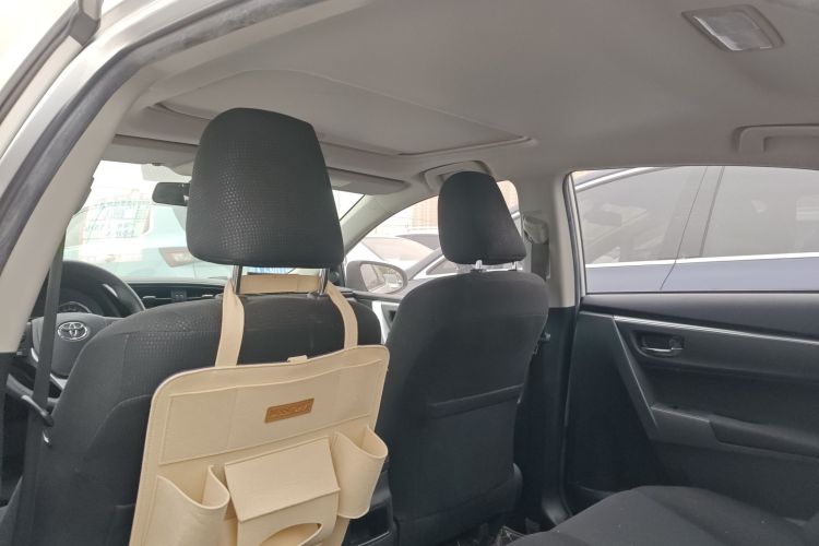 Toyota Corolla Hybird E+ 2021 immagine di auto #18