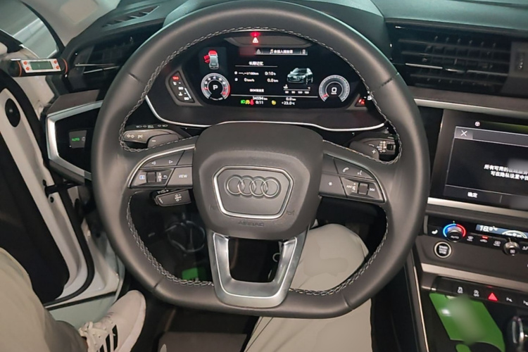 Audi Q3 2023 #11 Audi Q3 2023 car image #11