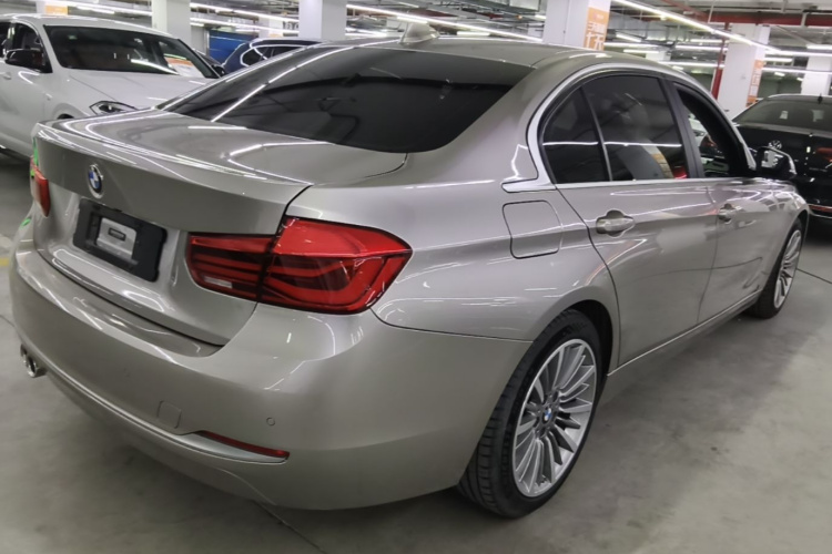 BMW 3 Series 2019 #7 BMW 3 Series 2019 immagine di auto #7