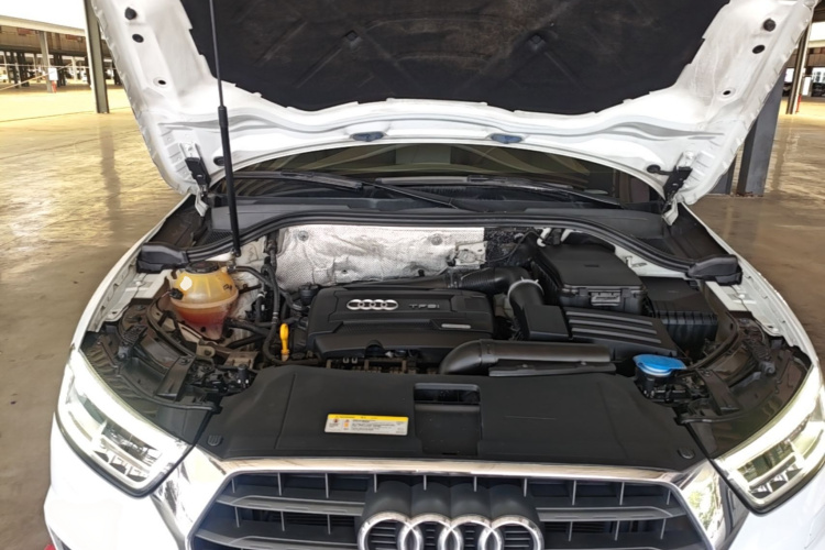 Audi Q3 2018 #20 Audi Q3 2018 car image #20