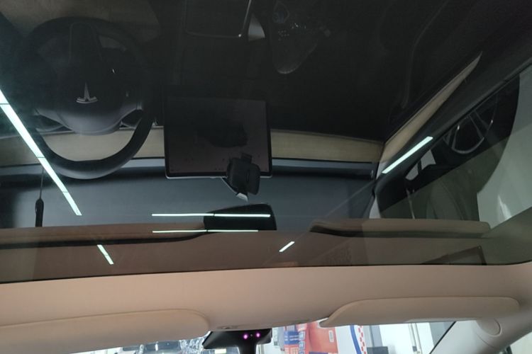 Tesla Model Y 2022 #20 Tesla Model Y 2022 car image #20