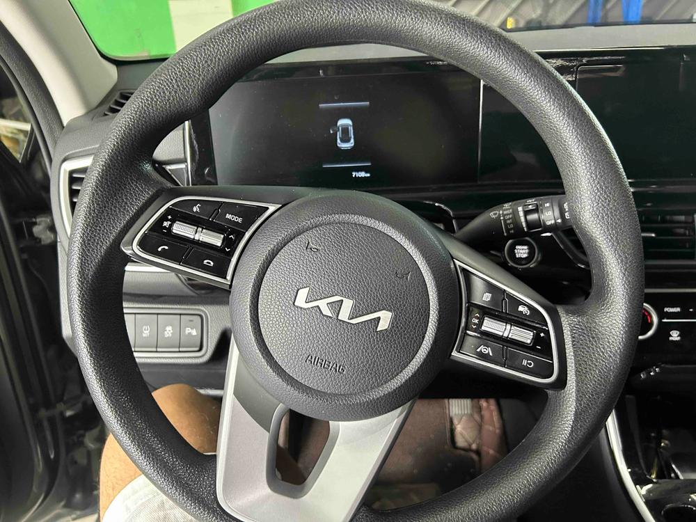 Kia Seltos 2023 #8 Kia Seltos 2023 car image #8