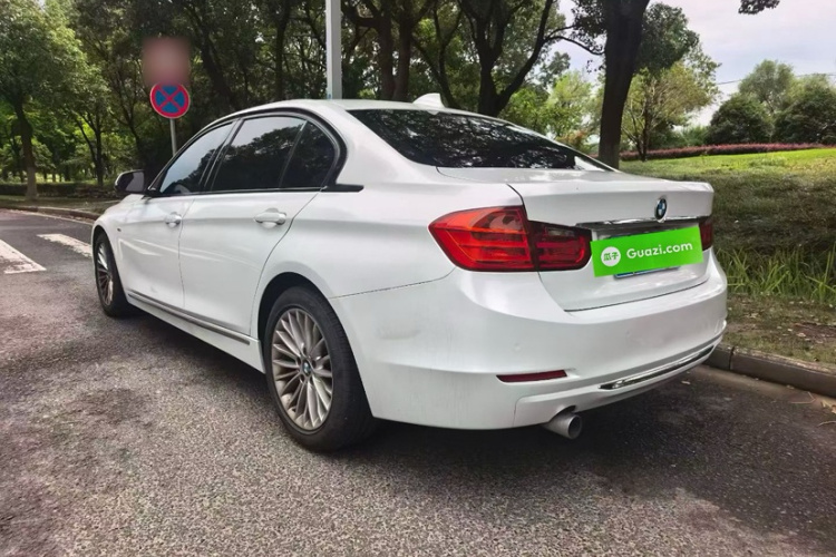 BMW 3 Series 2015 car image #13