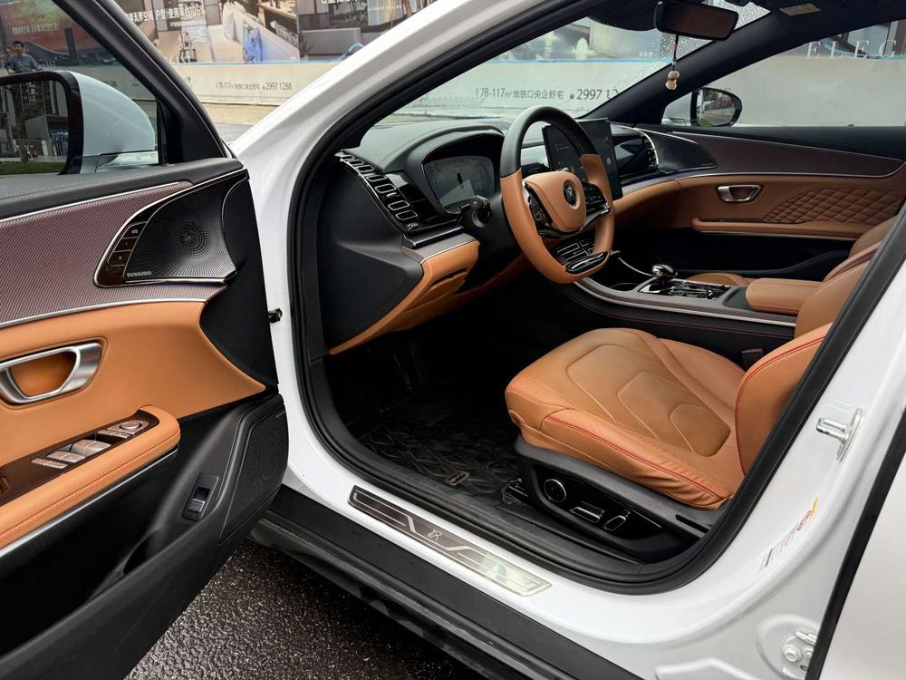 BYD Han 2022 car image #26