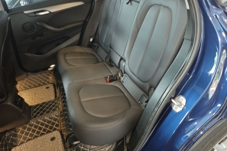 BMW X1 2019 #17 BMW X1 2019 car image #17