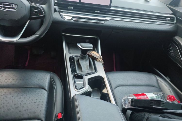 GEELY Emgrand 2024 изображение автомобиля #14