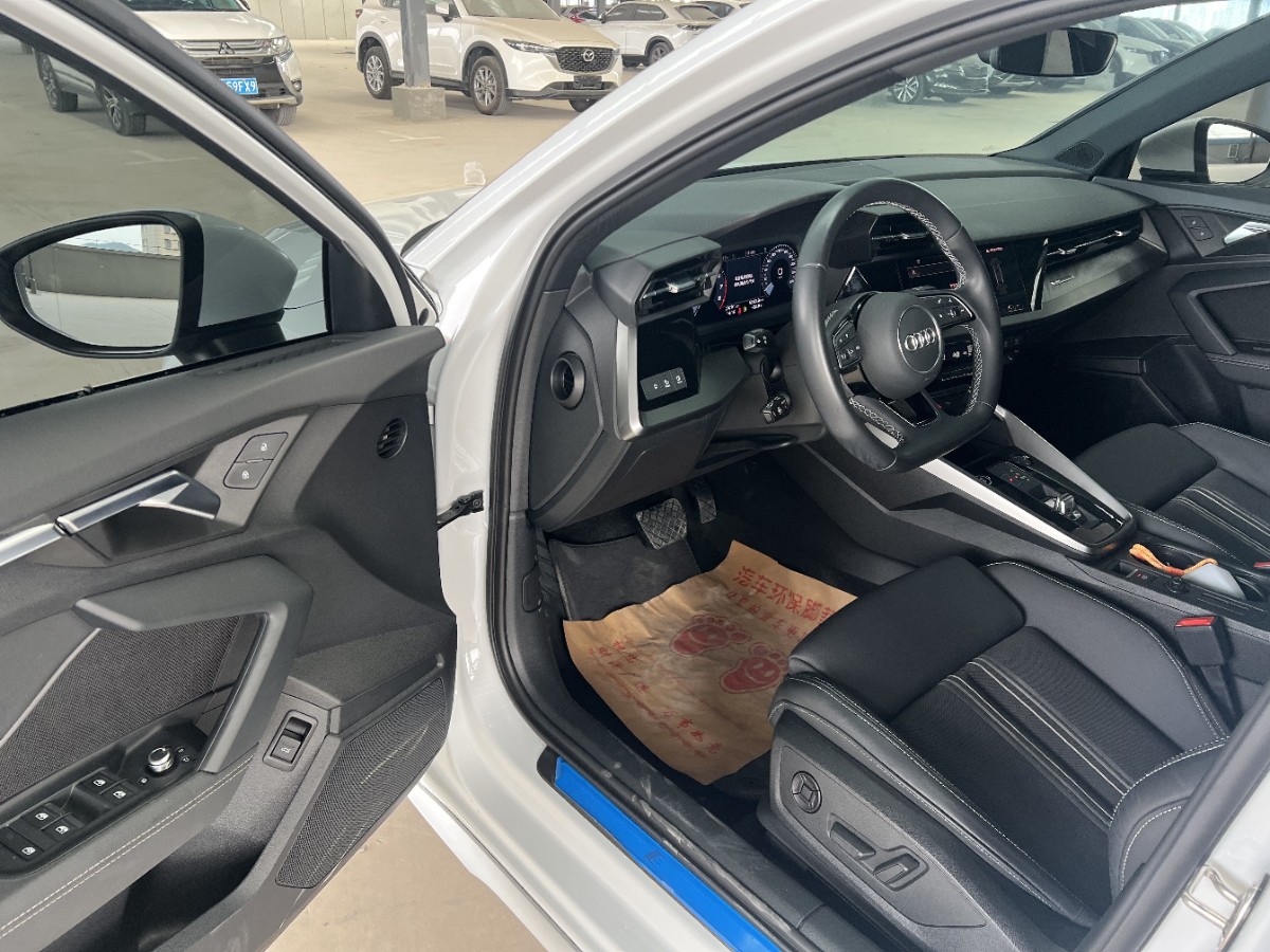 Audi A3 2022 immagine di auto #11