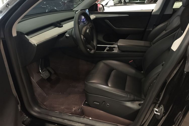 Tesla Model Y 2023 #15 Tesla Model Y 2023 car image #15