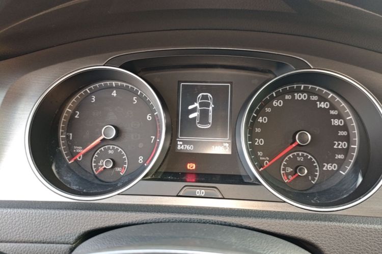 Volkswagen Golf 2016 car image #12