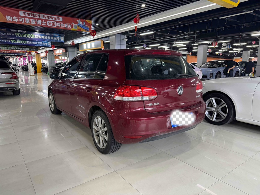 Volkswagen Golf 2013 car image #4