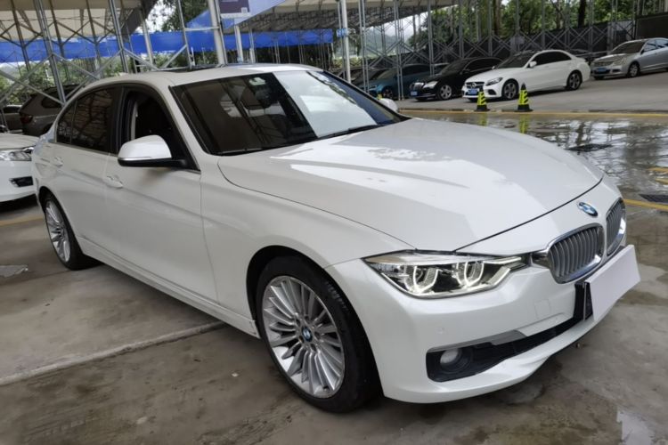 BMW 3 Series 2018 #4 BMW 3 Series 2018 car image #4