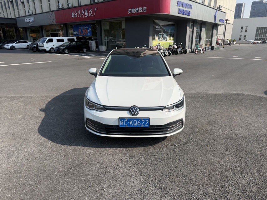 Volkswagen Golf 2024 image de voiture #2