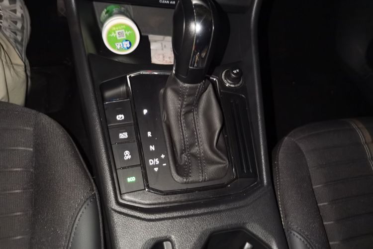 Volkswagen Lavida 2019 #14 Volkswagen Lavida 2019 car image #14