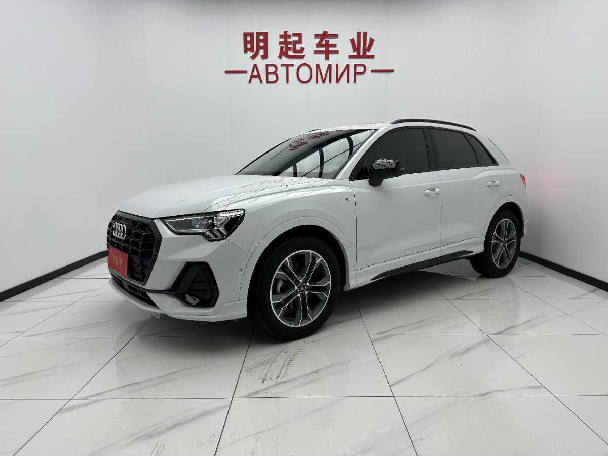Audi Q3 2023 car image 