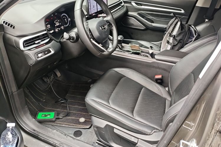 GEELY Emgrand 2024 car image #15