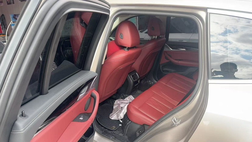 BMW iX3 2022 صورة سيارة #3