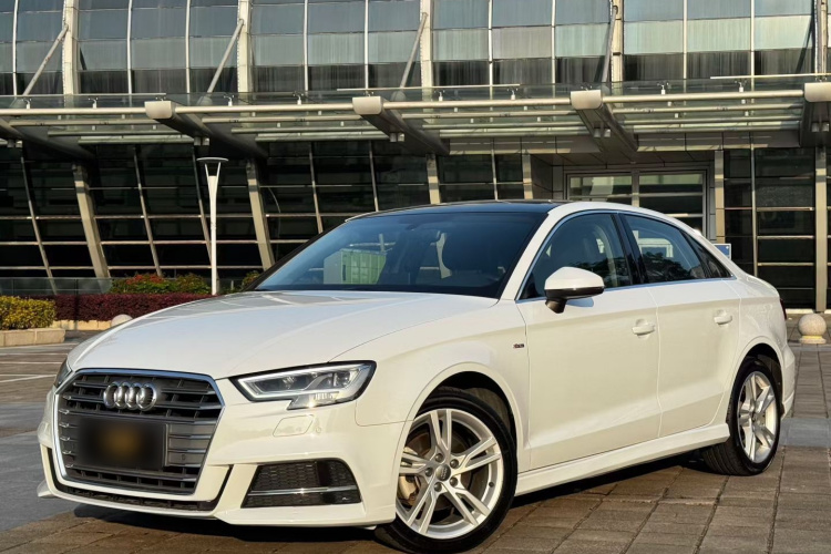 Audi A3 2020 car image #5