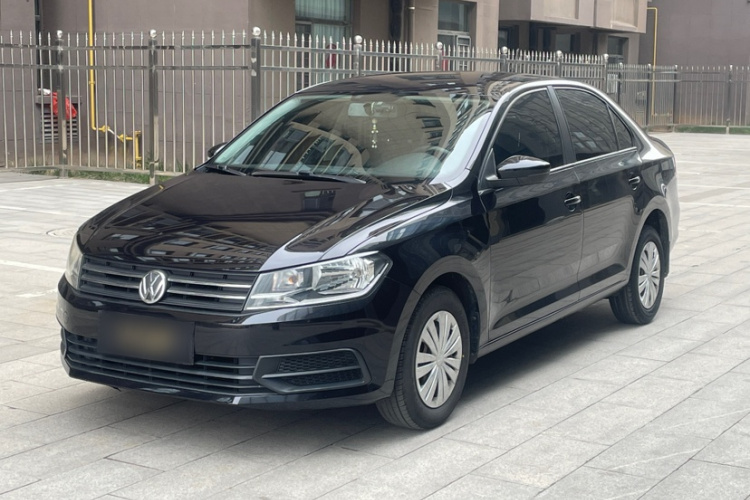 Volkswagen Santana 2017 car image #2