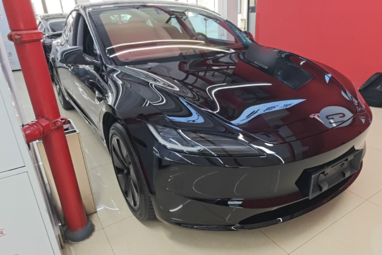Tesla Model 3 2025 #4 Tesla Model 3 2025 car image #4