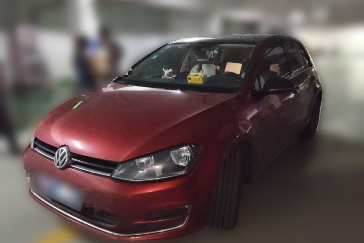 Volkswagen Golf 2017 car image #2