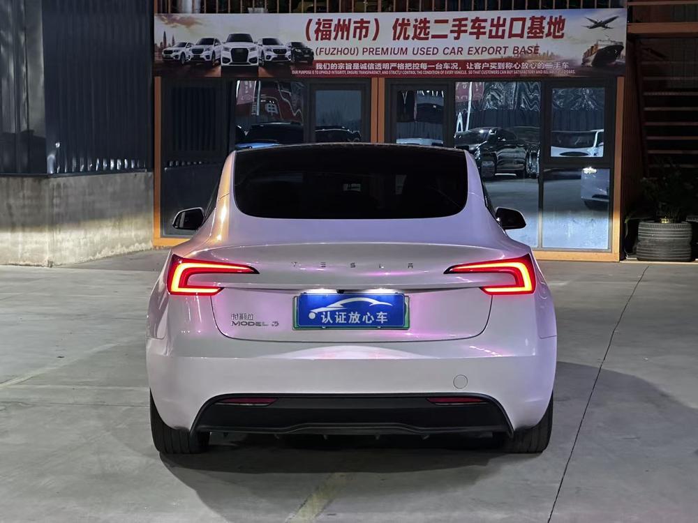 Tesla Model 3 2024 صورة سيارة #5