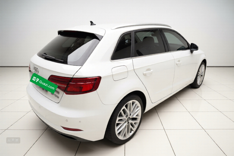 Audi A3 2019 immagine di auto #7