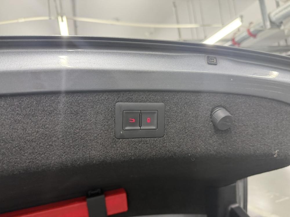 BYD Han 2023 car image #11