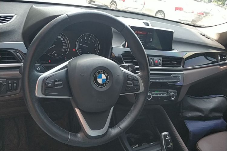 BMW X1 2020 imagen de coche #10