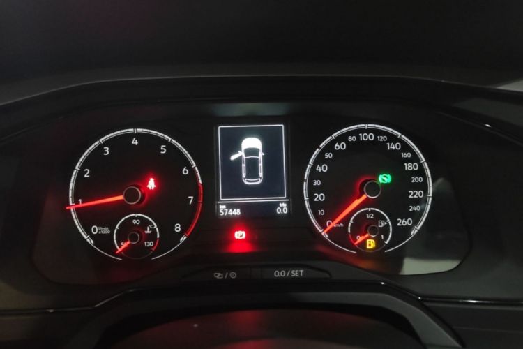Volkswagen Polo 2021 car image #12