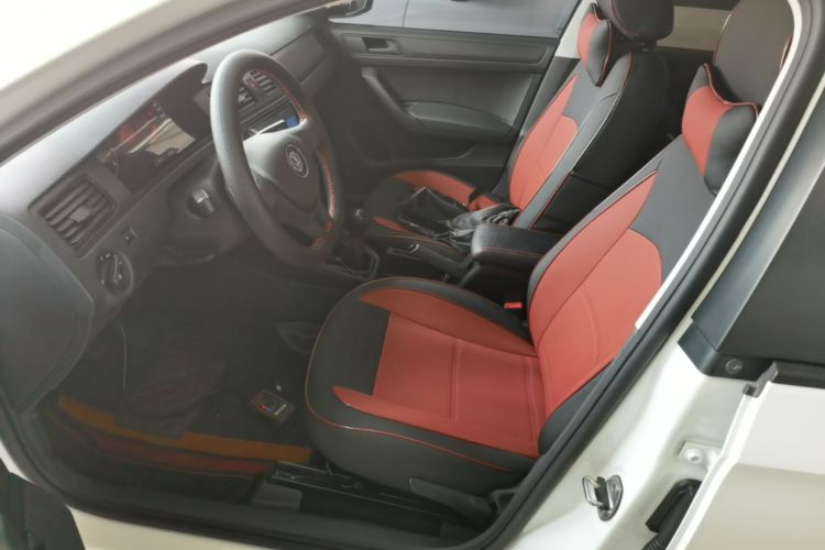 Volkswagen Santana 2018 car image #15