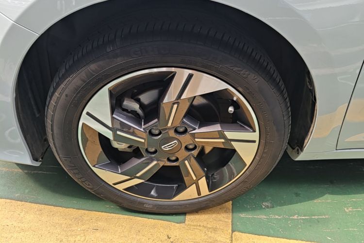 GEELY Emgrand L HiP 2022 car image #9