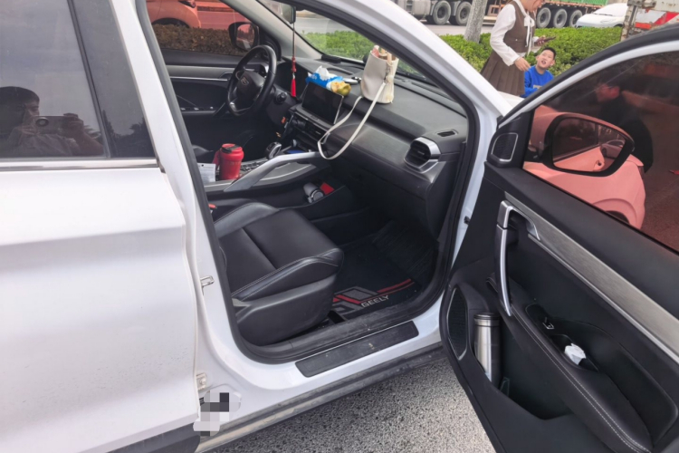 GEELY Coolray 2020 #25 GEELY Coolray 2020 car image #25