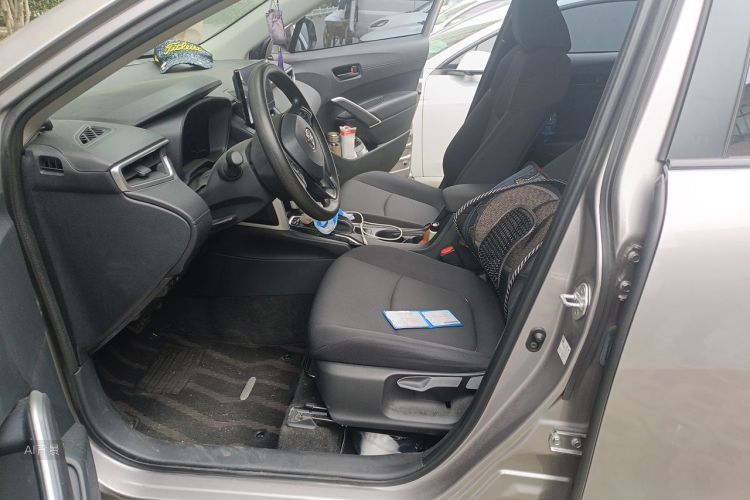 Toyota Corolla Cross 2024 immagine di auto #17