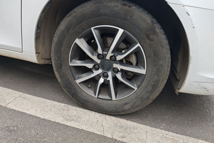 GEELY Emgrand 2019 #9 GEELY Emgrand 2019 car image #9
