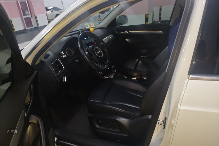 Audi Q3 2015 #17 Audi Q3 2015 car image #17