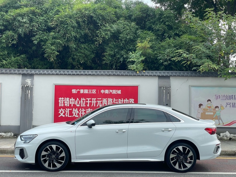 Audi A3 2022 immagine di auto #4
