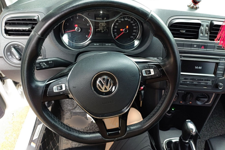 Volkswagen Polo 2018 #11 Volkswagen Polo 2018 car image #11