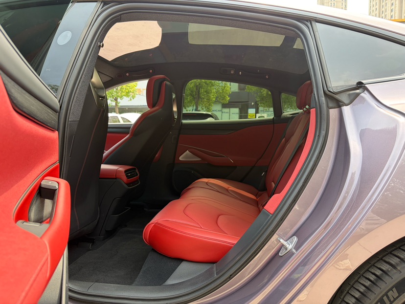 MI SU7 2024 car image #5