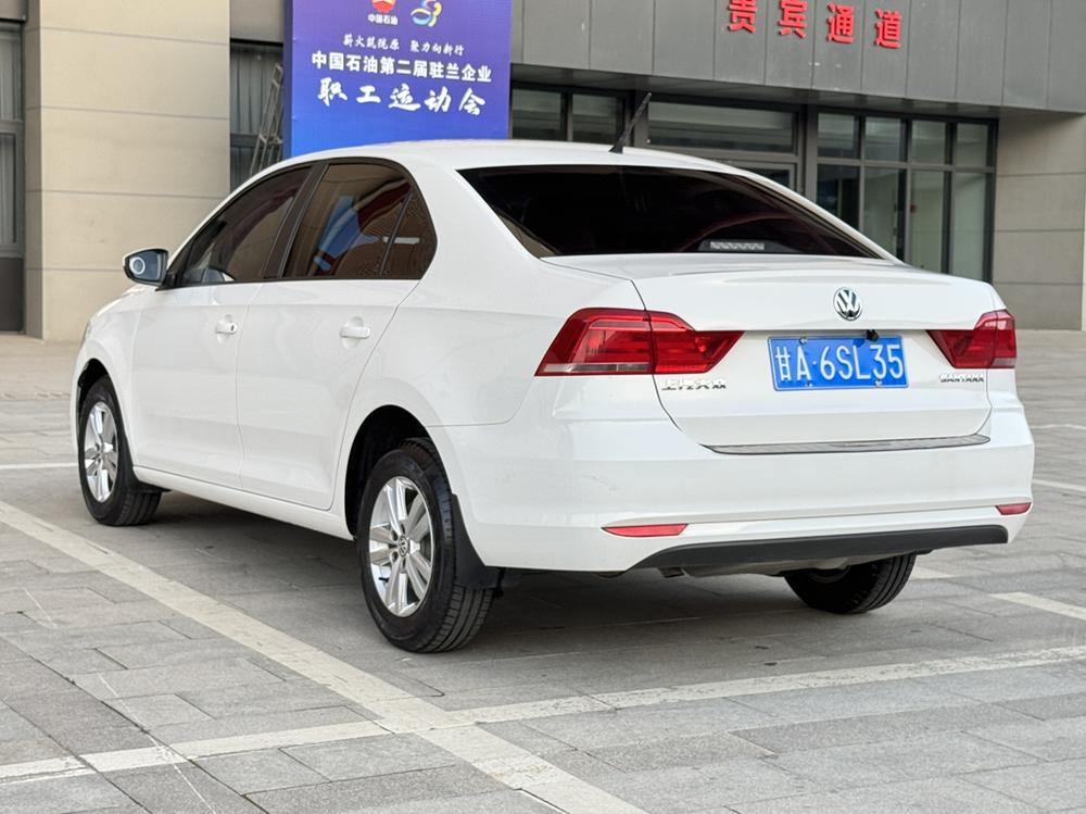 Volkswagen Santana 2022 car image #5